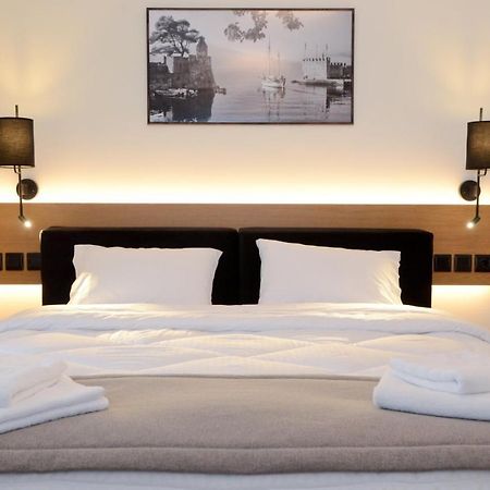 Roloi Suites Nafpaktos Eksteriør billede