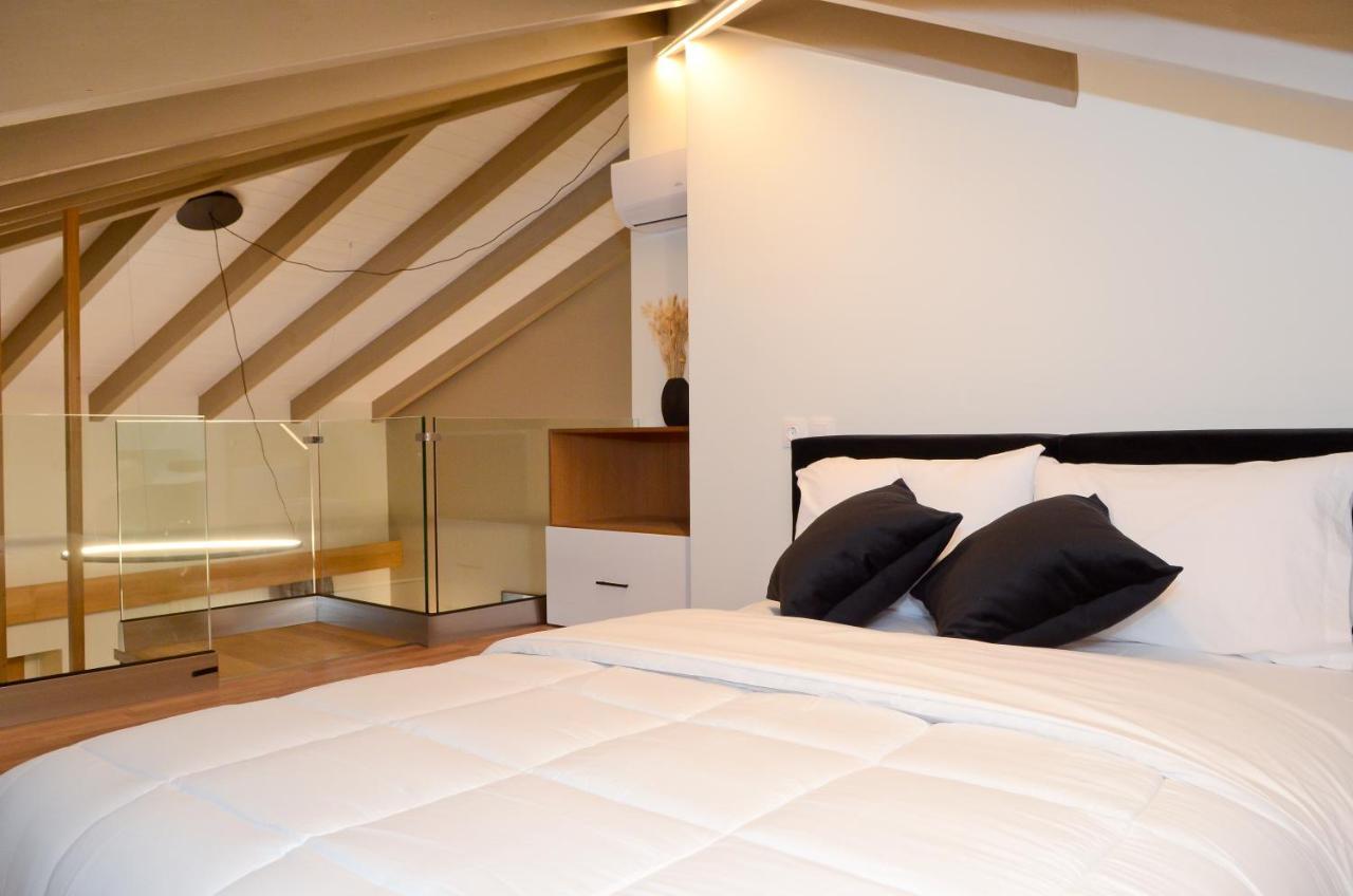 Roloi Suites Nafpaktos Eksteriør billede