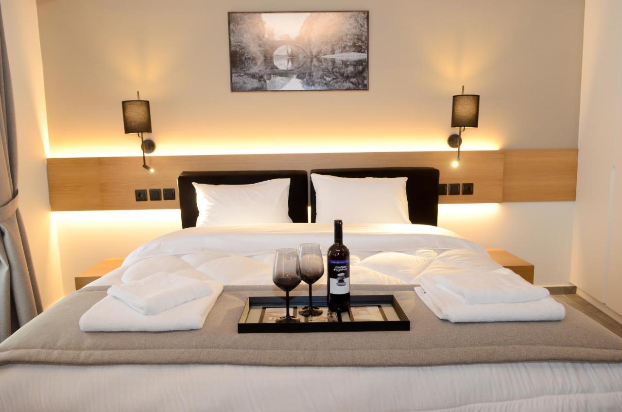 Roloi Suites Nafpaktos Eksteriør billede