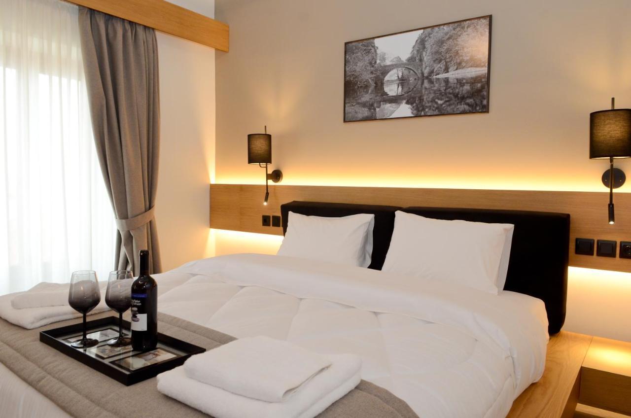 Roloi Suites Nafpaktos Eksteriør billede