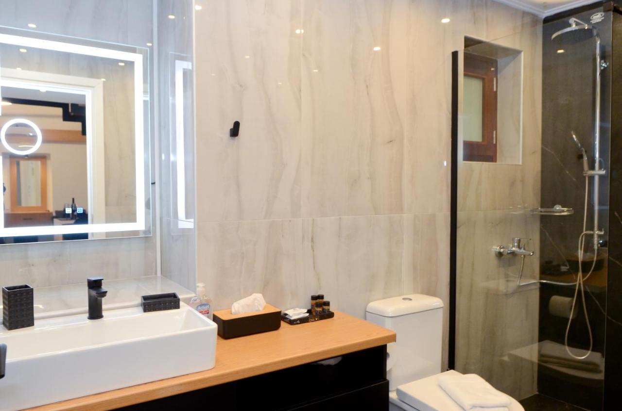 Roloi Suites Nafpaktos Eksteriør billede