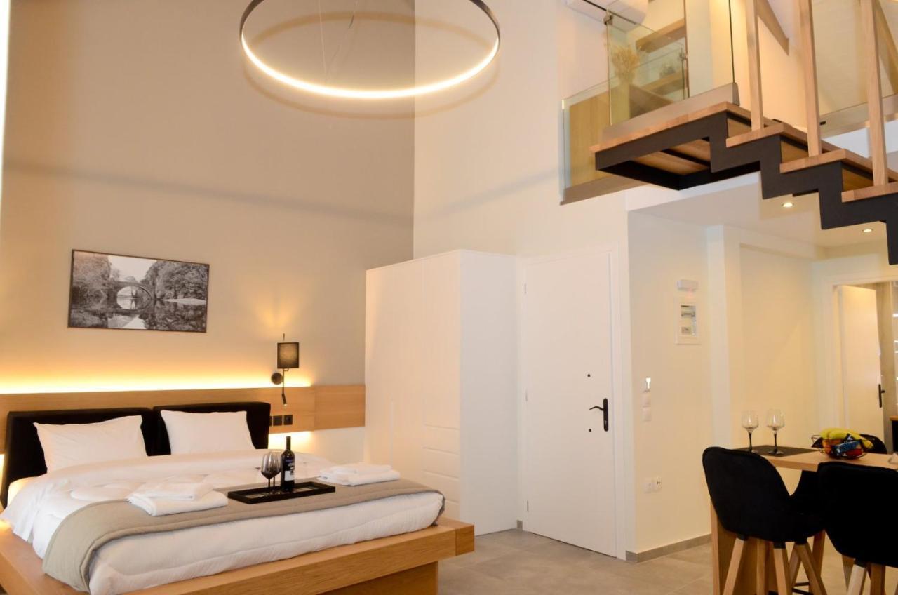 Roloi Suites Nafpaktos Eksteriør billede