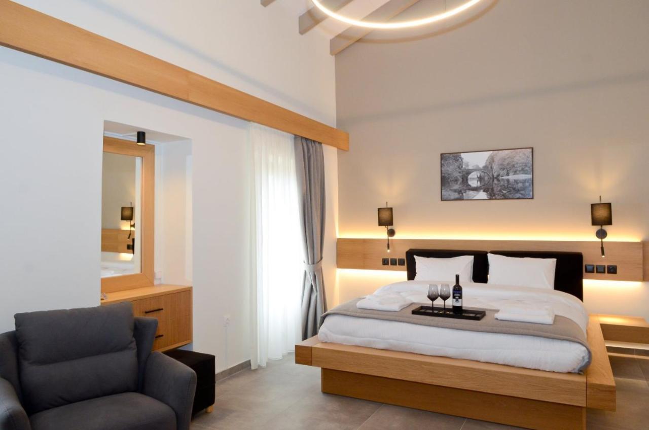 Roloi Suites Nafpaktos Eksteriør billede