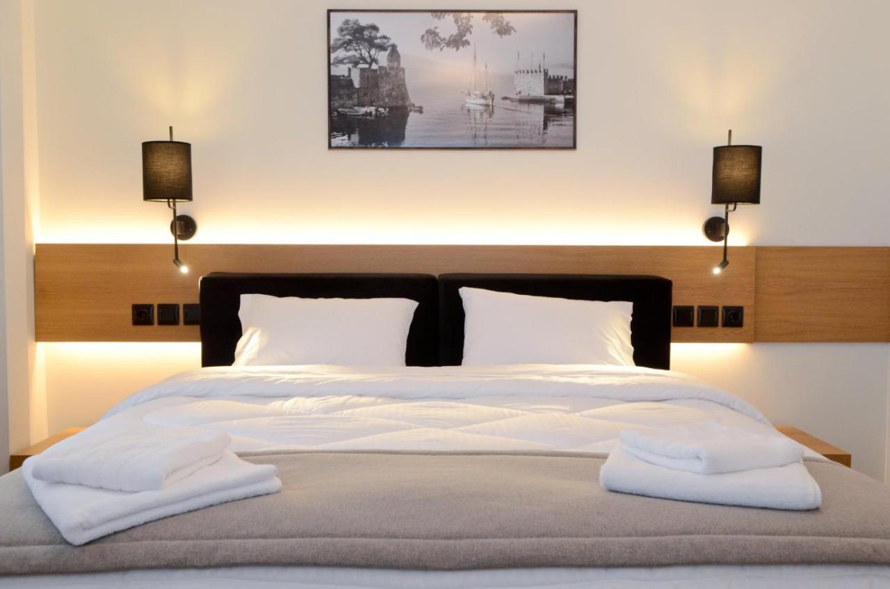 Roloi Suites Nafpaktos Eksteriør billede