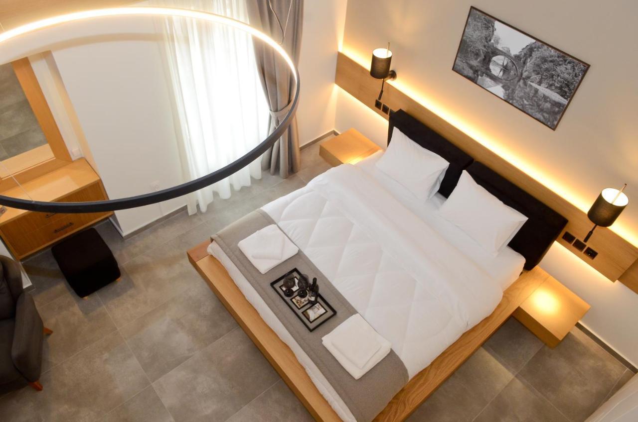 Roloi Suites Nafpaktos Eksteriør billede