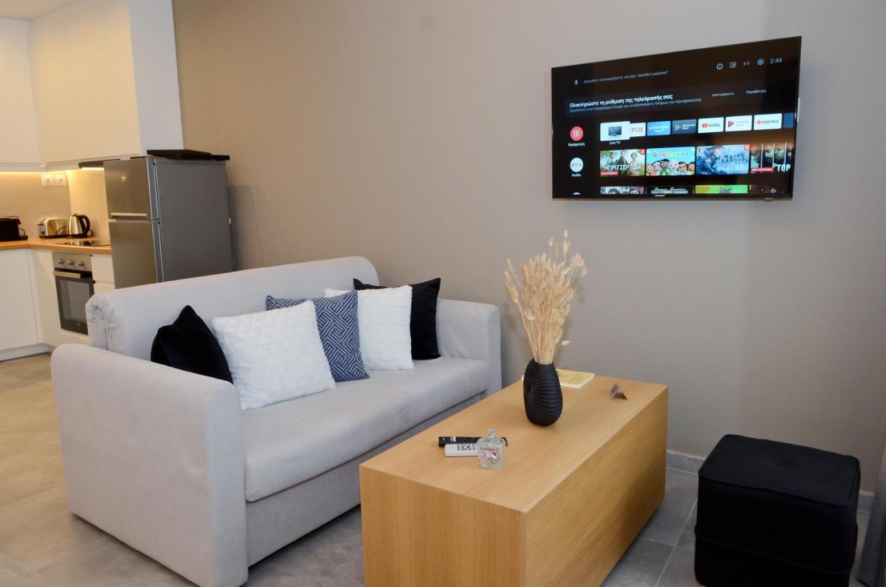 Roloi Suites Nafpaktos Eksteriør billede