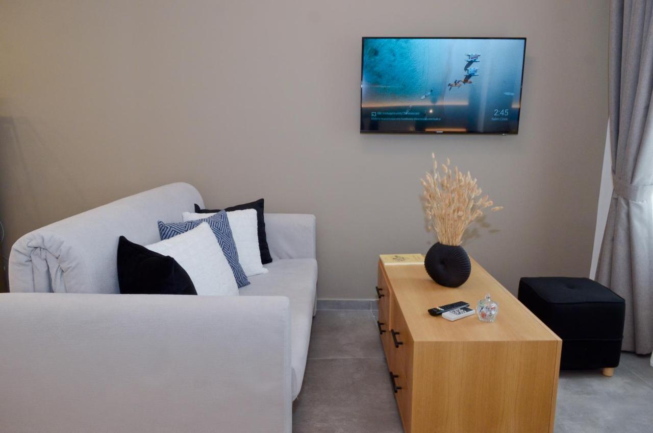 Roloi Suites Nafpaktos Eksteriør billede